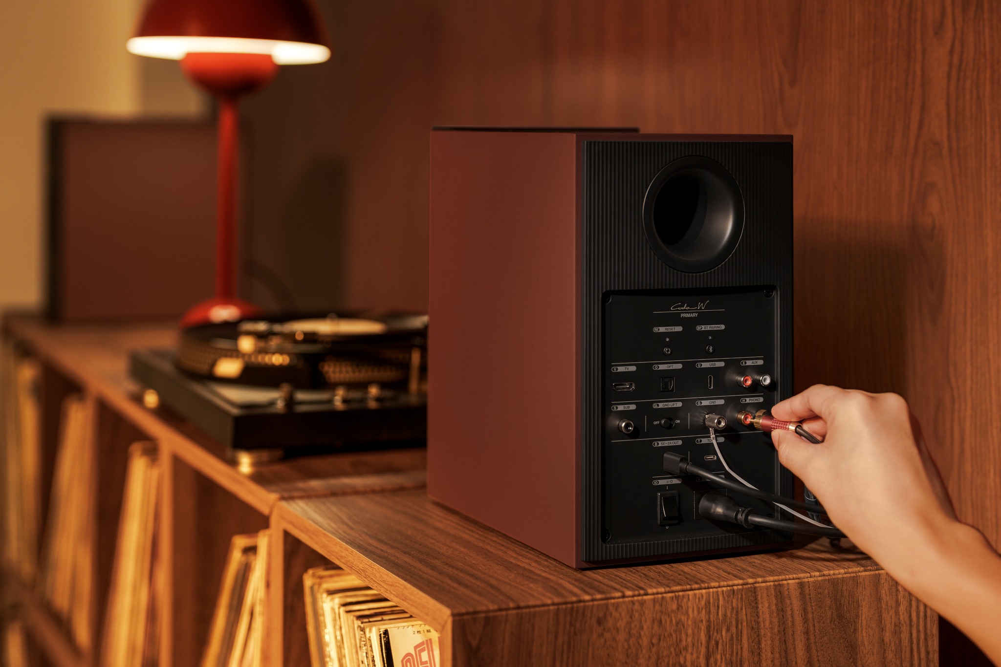 KEF Coda W